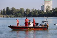 11. Die DLRG sorgte f&uuml;r die Sicherheit auf dem Wasser